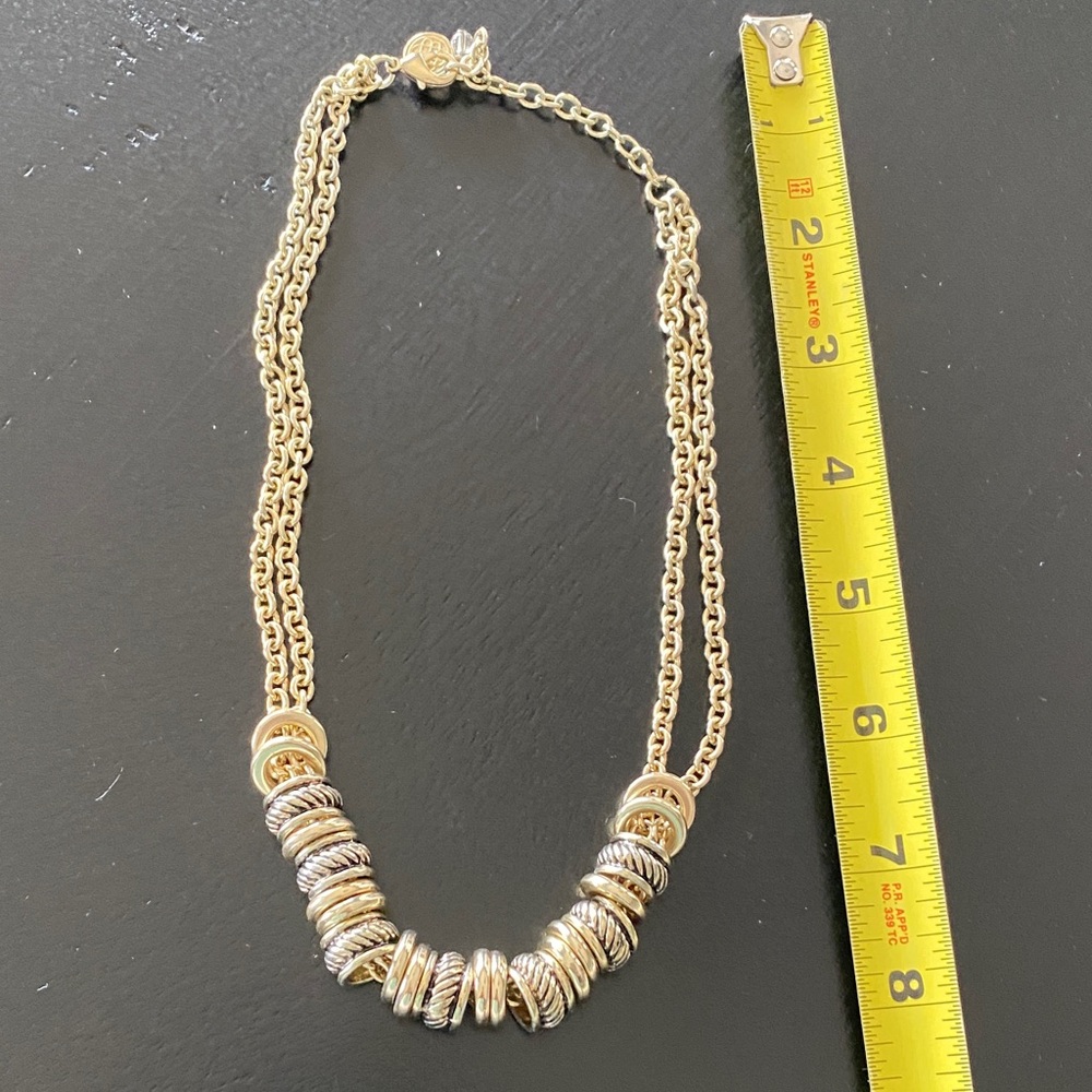 Elegant Gold Necklace